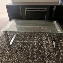 Coffee/Living Room Table