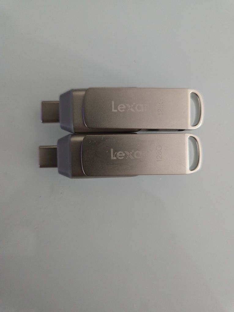 2x 128GB Lexar Dual Drive USB