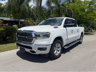 2021 RAM 1500 LARAMIE ECODIESEL PERFECT CONDITIONS