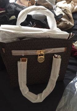 Michael Kors Hamilton purse