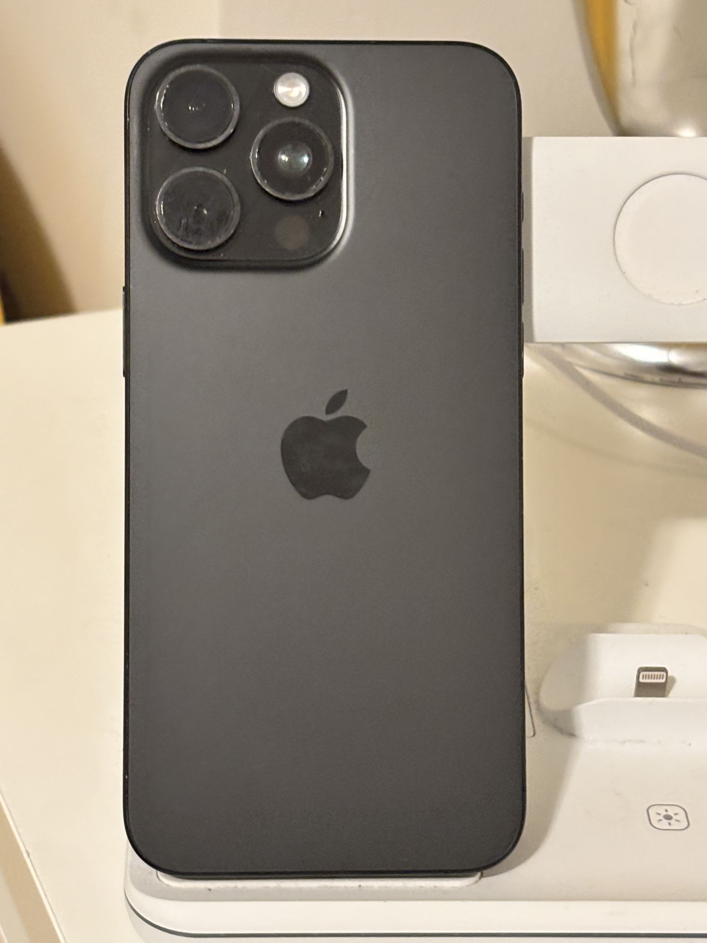 15 pro max 256 gn locked to AT&T