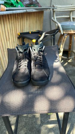 Used Jordan MVP black/ dark grey