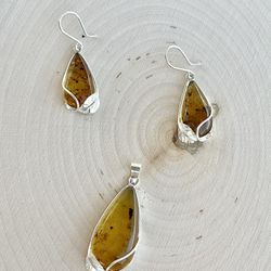 Set Of Drops earrings & pendant For Necklaces  With Original Chiapas Amber
