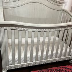 Baby Crib With Mattress