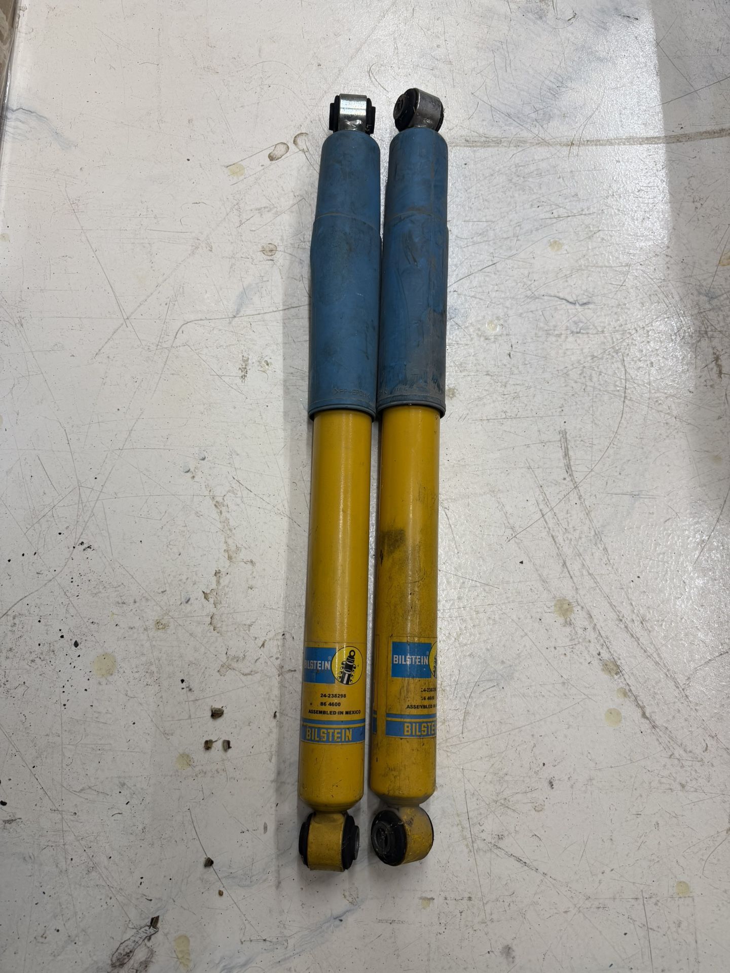 Bilstein 4600 for 2014-2018 Silverado / Sierra Rear Shocks