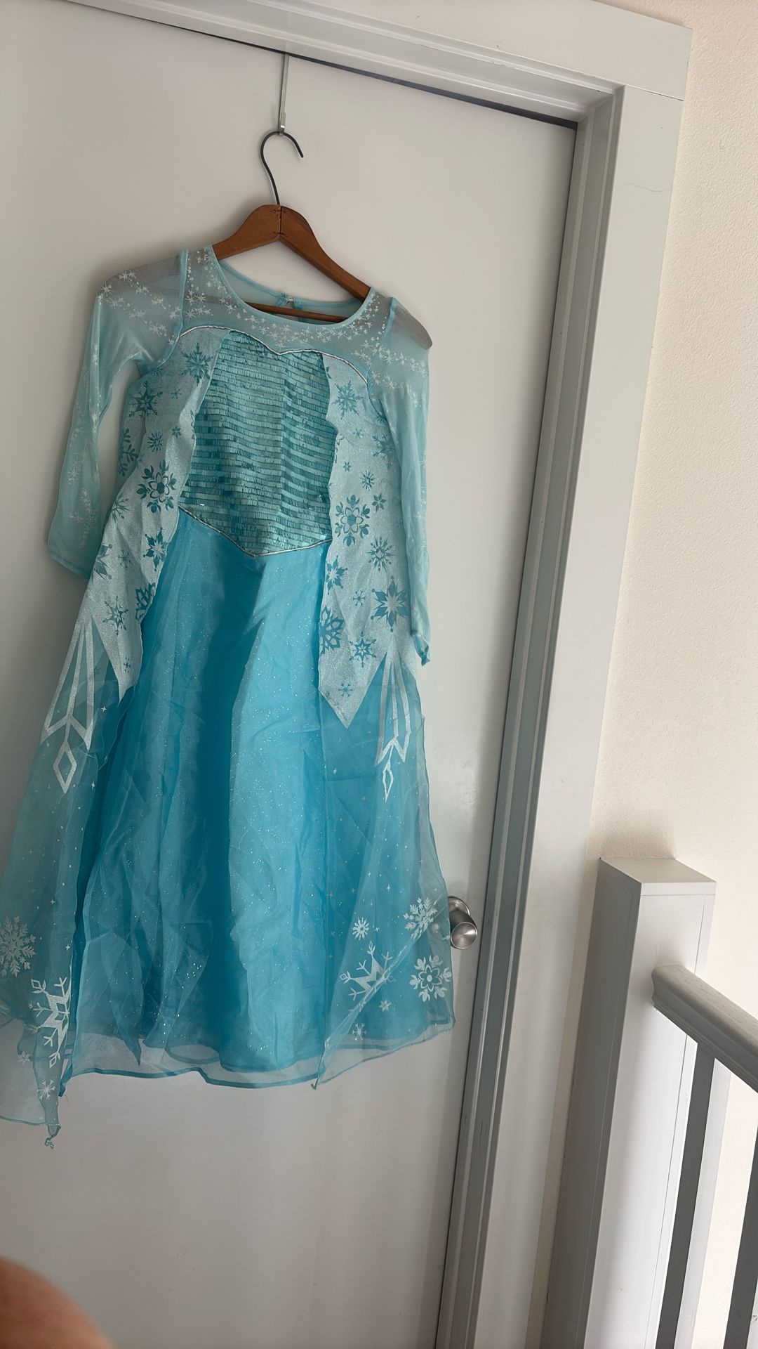 Size small Elsa Costume