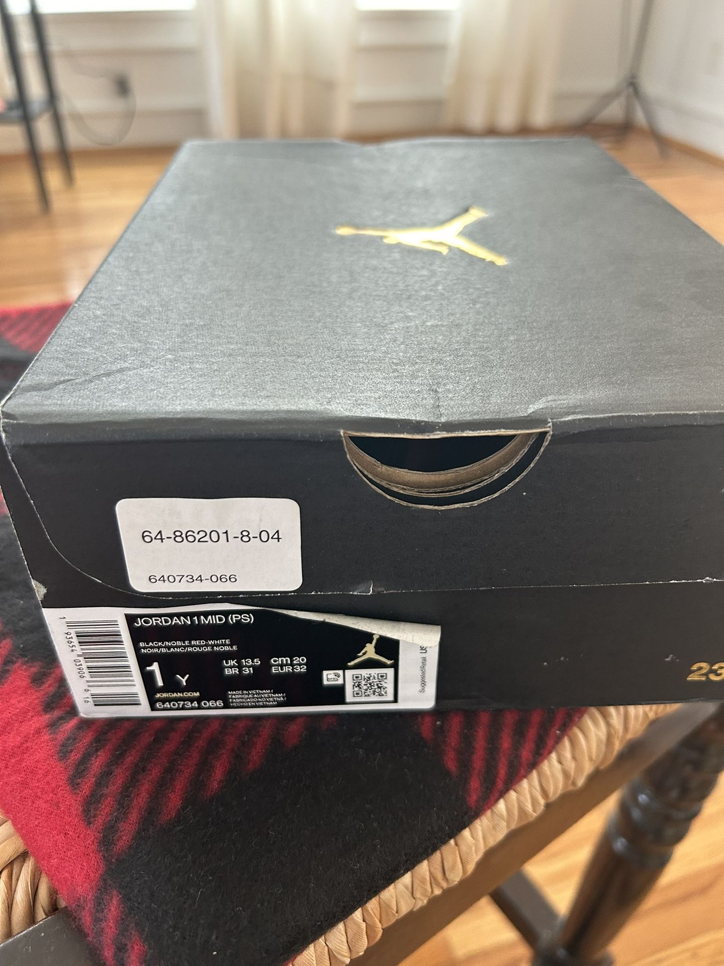 Jordan 1 Mid