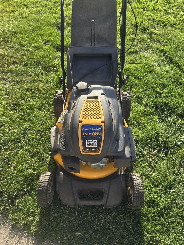 CUB CADET 6.75 HP SELF PROPELLED LAWN MOWER