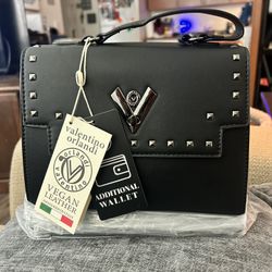 Valentino  $40