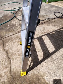 5'7" High Ladder Gorilla