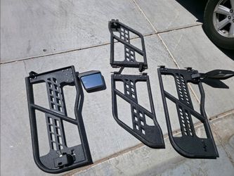 Jeep Wrangler JK/JKU 4-Door  2007 - 2018. EAG Matrix Tubular Trail Doors w/ Mirrors