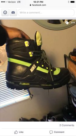 Nike boots size 8.5