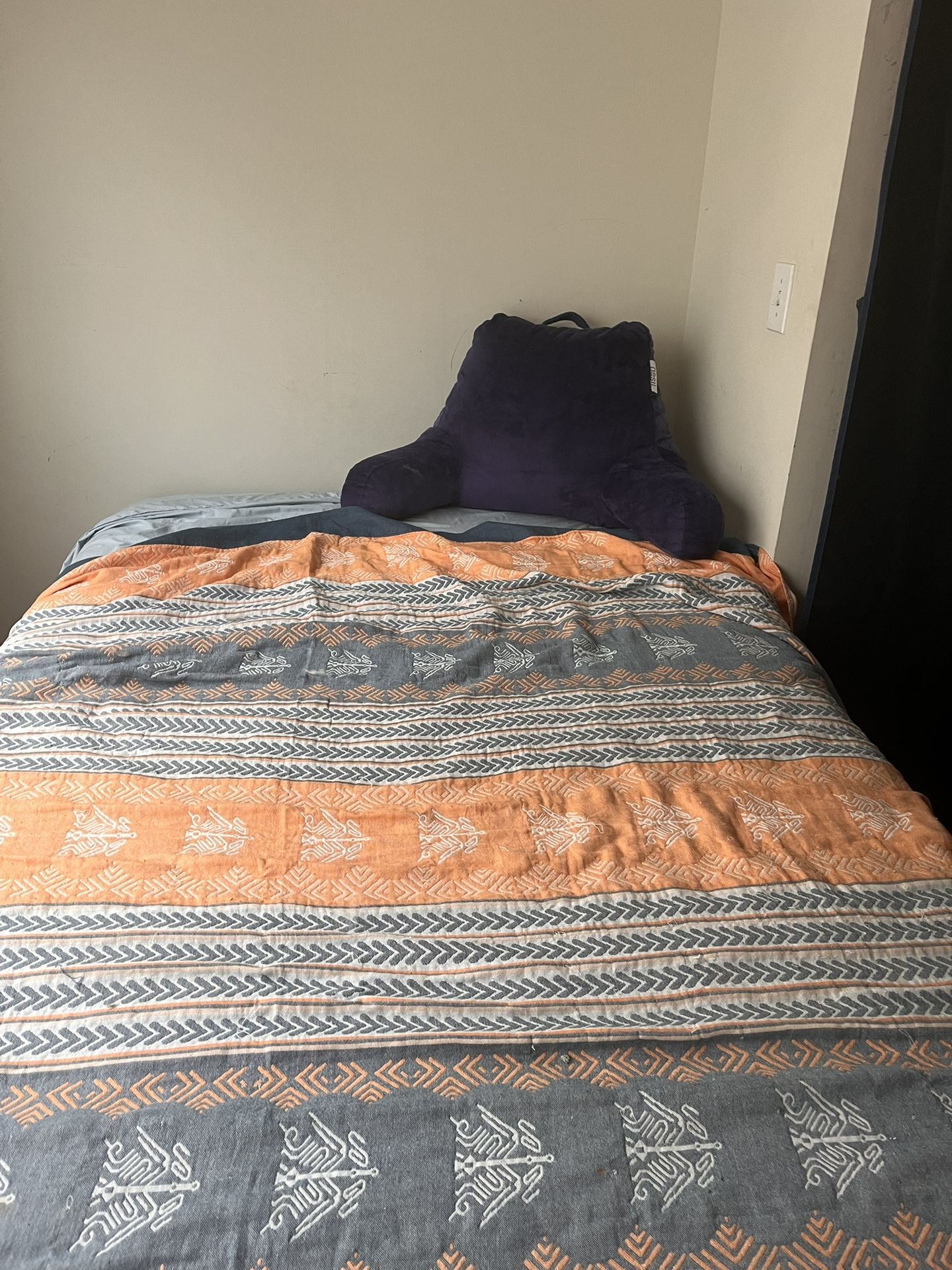 Full Mattress With box springs
