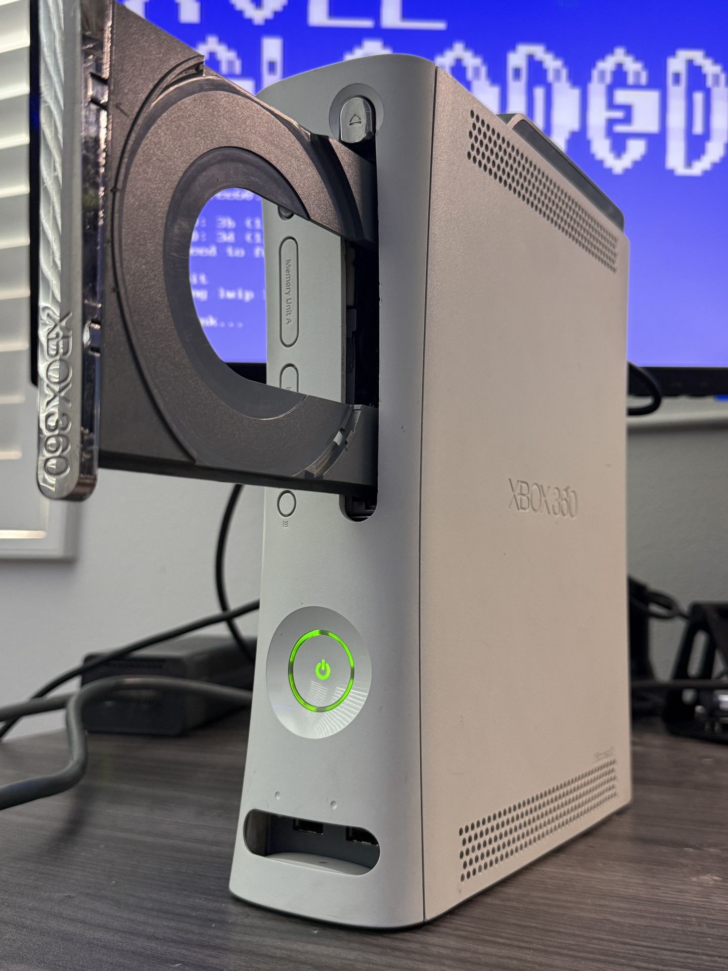 RGH1.2 Xbox 360 – 60GB HDD – Games & Emulators (NON HDMI)