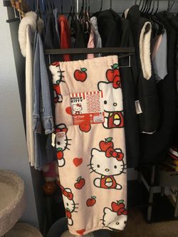 hello kitty blanket
