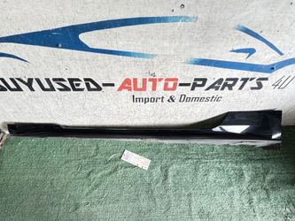2015 - 2018 - 2019 - 2020 FORD MUSTANG GT LEFT DRIVER ROCKER PANEL MOLDING OEM UG80837