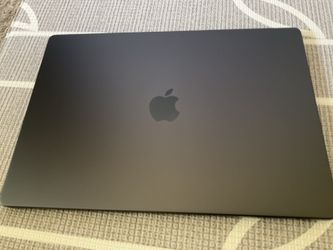 Near new M3 Max 16” MacBook Pro with 36 GB of RAM 1 terabyte SSD