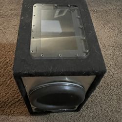 JL Audio 10W7-3   In Custom Plexi Ported Box 