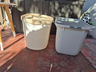 Used Cat litters