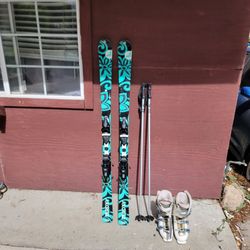 Roxy Floral 154cm Skis With Roxy Bindings With Woman's Head Edge Size 8.5 Skis Boots Plus Poles