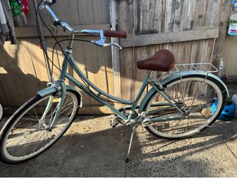 Pure city bicycle