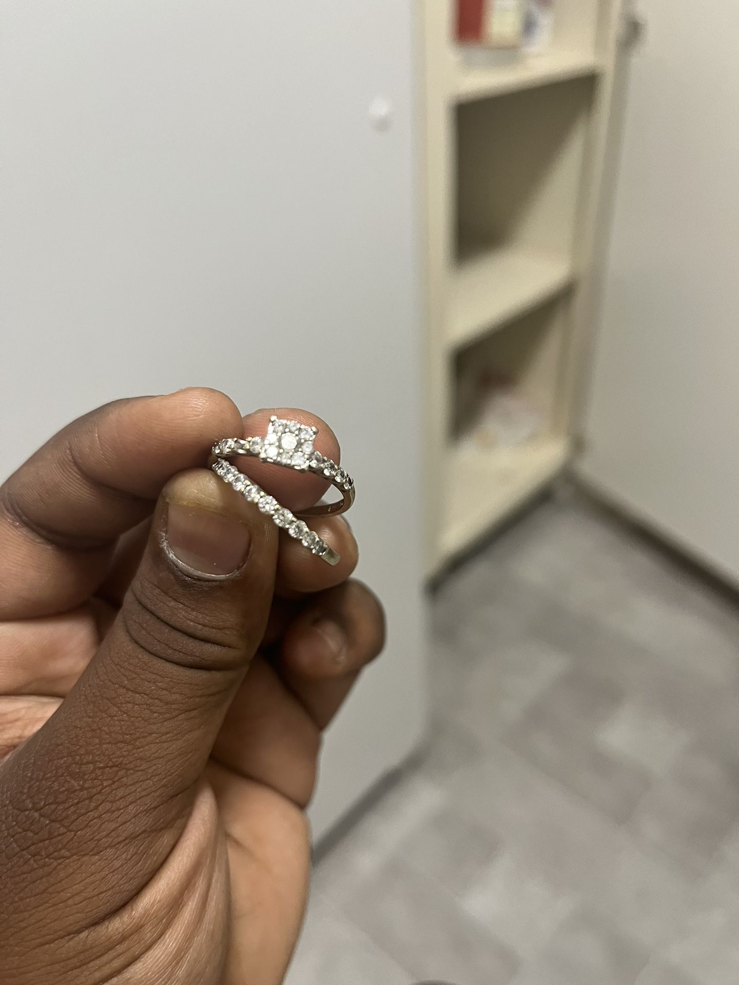 Selling My Diamond Round Cut Engagement Ring Matching Wedding Band 18k Yellow Gold