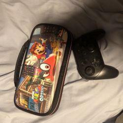Nintendo switch Lite (WITH CONTROLLER)