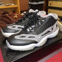 Air Jordan Cement 11s