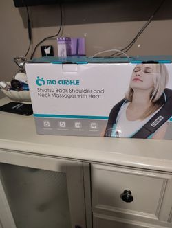 Shiatzu Back Neck Massager Swmt New Open Box No Rips W Heat As Well