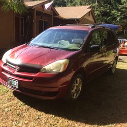 2004 Toyota Sienna