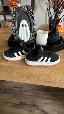 Adidas campus