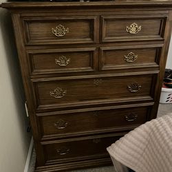 Dresser/chest Of Drawers 