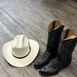 Botas Y Sombrero