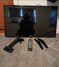 Element Flat Screen TV with Remote and Mount