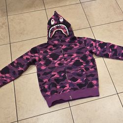 Trash bape hoodie its fake