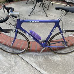 Trek 5200 OCLV Road Bike