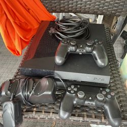 PS4 Slim
