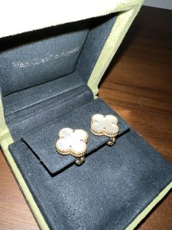 Van Cleef & Arpels Alhambra Earings