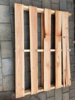 $5 pallet