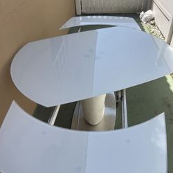 Extendable Dining Table 