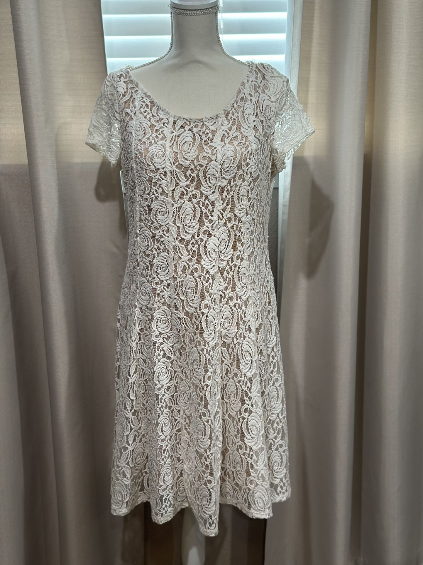 White Lace Dress Size Medium 