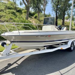 1993 Bayliner Trophy 18 Foot Center Console