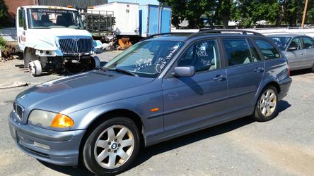 2000 BMW 323i wagon