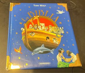Illustrated children's Bible in Spanish features colorful artwork by Tony Wolf. This hardcover edition from Panamericana Editorial includes stories fr