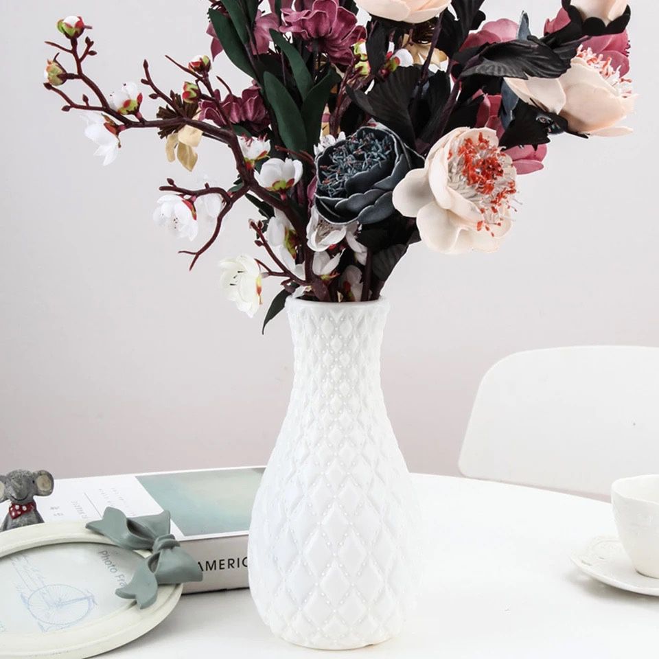 Unbreakable Plastic Flower Vase Decoration Home White Imitation Ceramic Vases Flower Pot Decor Nordic Style Flower Container   Message me if you are i
