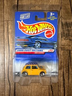 2000 Hot Wheels Mini Cooper First Editions #090 Yellow – New in Protector