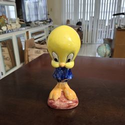 Vintage Ceramic Tweety Bird Figurine "I Tawt I Taw A Puddy Tat!" Yellow Cartoon Canary Warner Bros, Looney Tunes & Merrie Melodies