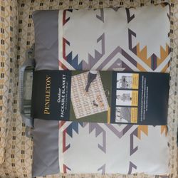 Pendleton Packable Blanket