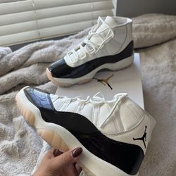 Jordan 11 High “Neapolitan” 