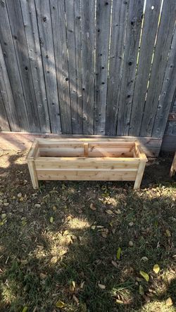Raised Cedar Wood Planter Box